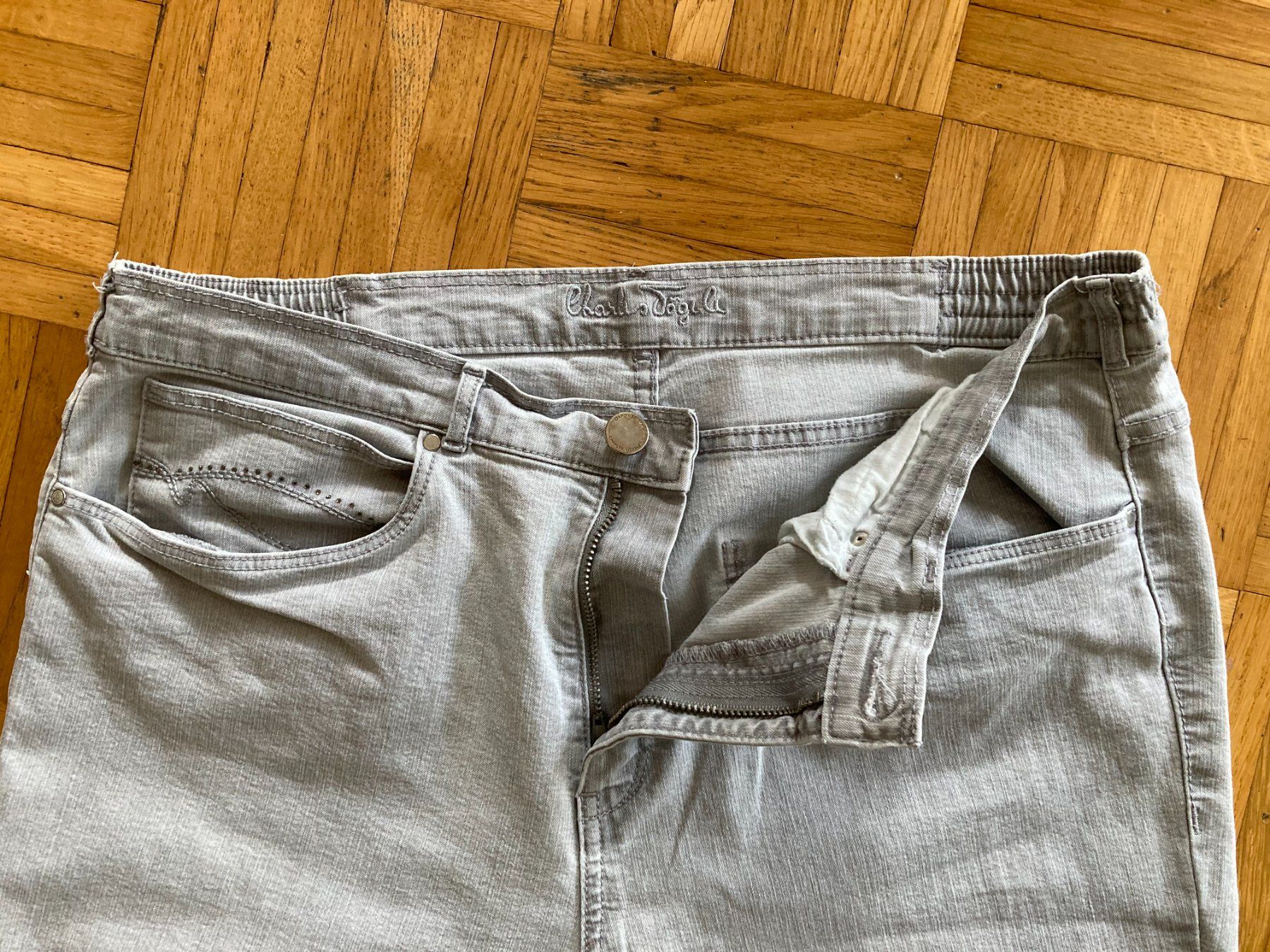 Jeans: Damen Jeans, hellgrau – Usato da Obfelden venduto da miau68 2