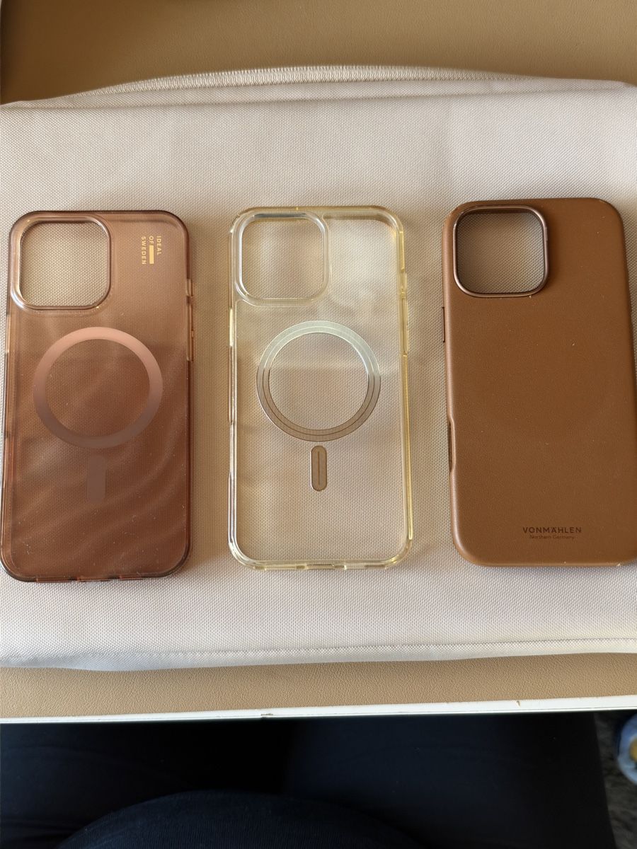 Apple Telefoni cellulari / Smartphones: iPhone 16 Pro Max 512 GB - Desert Titanium – Usato da St. Gallen venduto da AsanwaChee 6