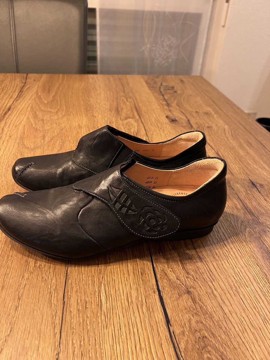Think Scarpe da donna: Think Halbschuh Gr 39 – Nuovo (secondo la descrizione) da Wimmis venduto da Luana31