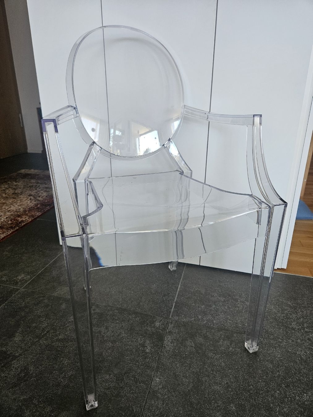 Kartell Sedie: Kartell - 4 chaises Louis Ghost – Usato da Bussigny venduto da niwa_mikan