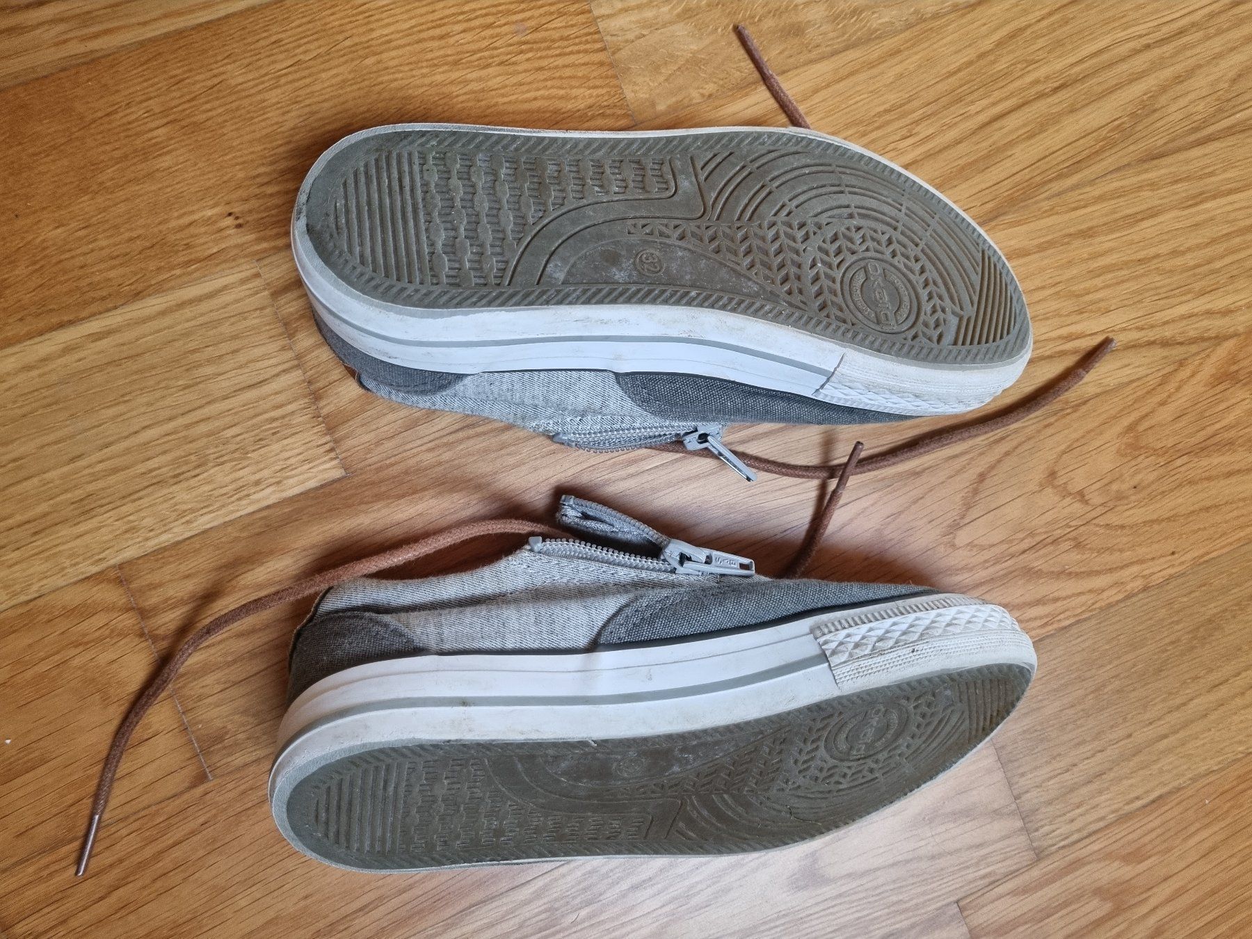 Chaussures garçon: Kinder Halbschuhe Okaidi grösse 32 – D'occasion à Rothenfluh par Sawi80 2