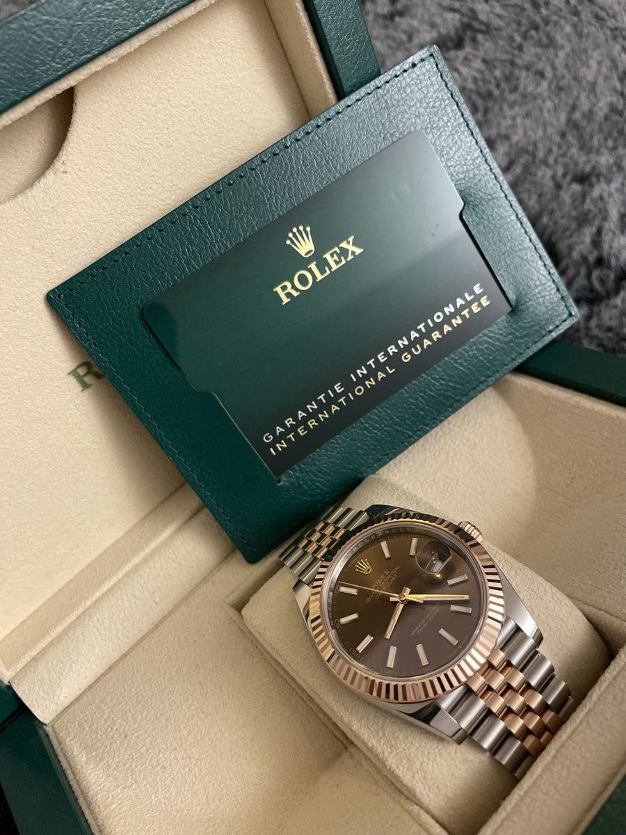 Rolex Orologi: Rolex Datejust 41 - Chocolate Dial 2023 – Nuovo (secondo la descrizione) da Les Avanchets venduto da NR07 9