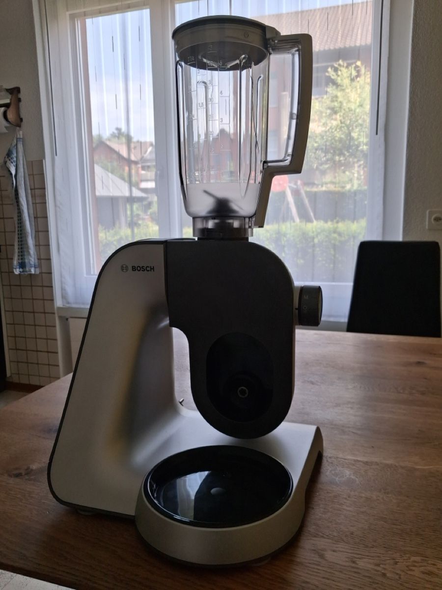 Bosch Elettrodomestici da cucina: Küchenmaschine Bosch MUM 56320 CH silber  – Nuovo (secondo la descrizione) da Luzern venduto da Wibilu 1