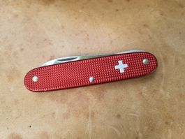 Victorinox Offiziersmesser rot mit Säge guter Zustand