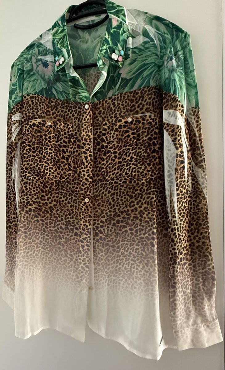 Guess Blusen: Bluse Damen GUESS Grösse S Sommer Leo Print – Neu (gemäss Beschreibung) aus Niederhasli von R__A