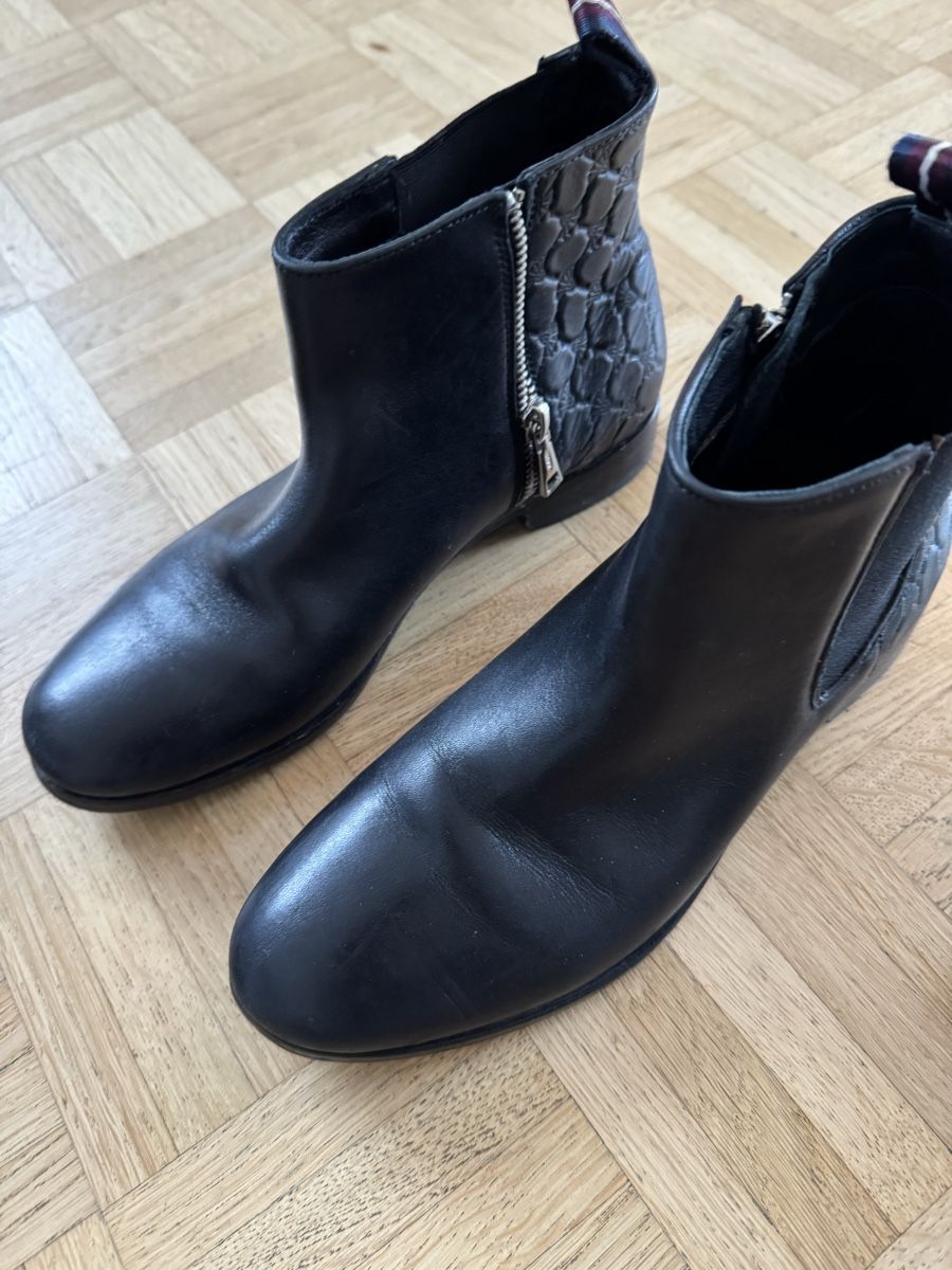Scarpe da donna: Damenschuhe Paket Gr. 37 div. Marken – Usato da Zürich venduto da Kia78 7