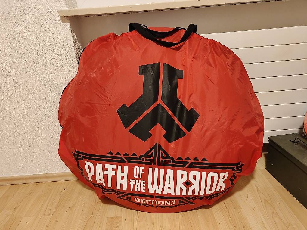 Tentes: Wurfzelt Defqon – D'occasion à Grabs par Jannisgahlinger
