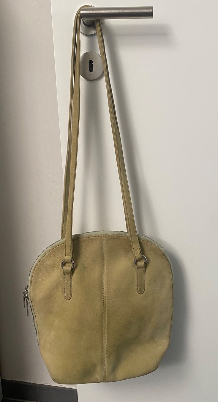 Esprit Borse da donna: Sommerliche Ledertasche Esprit – Usato da Tagelswangen venduto da lykainion 1