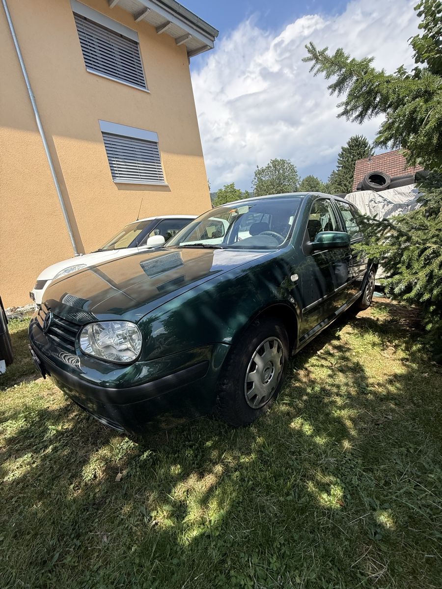 VW Autos: Golf IV 4 1.6 Benzin Automat AB 1.-CHF – Gebraucht aus Lüchingen von chb_8mm8