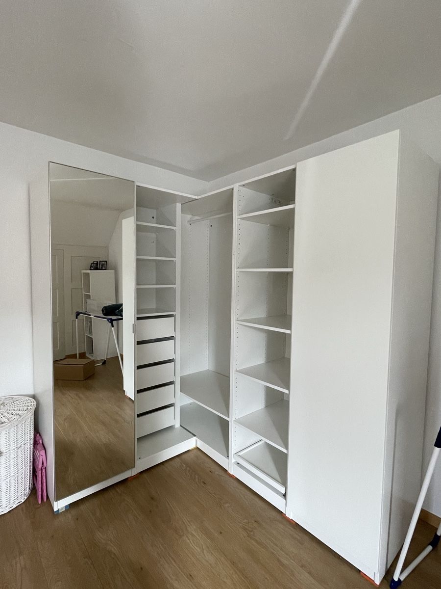 Ikea Armadi: IKEA Pax Kleiderschrank – Usato da Frick venduto da lin_p5sc