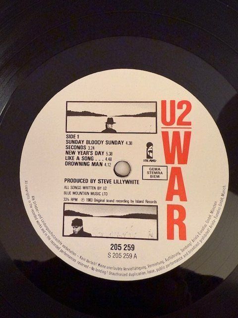 Schallplatten: U2 1983 War (LP 1st Issue + Inner) – Gebraucht aus Territet von Yvanz 2