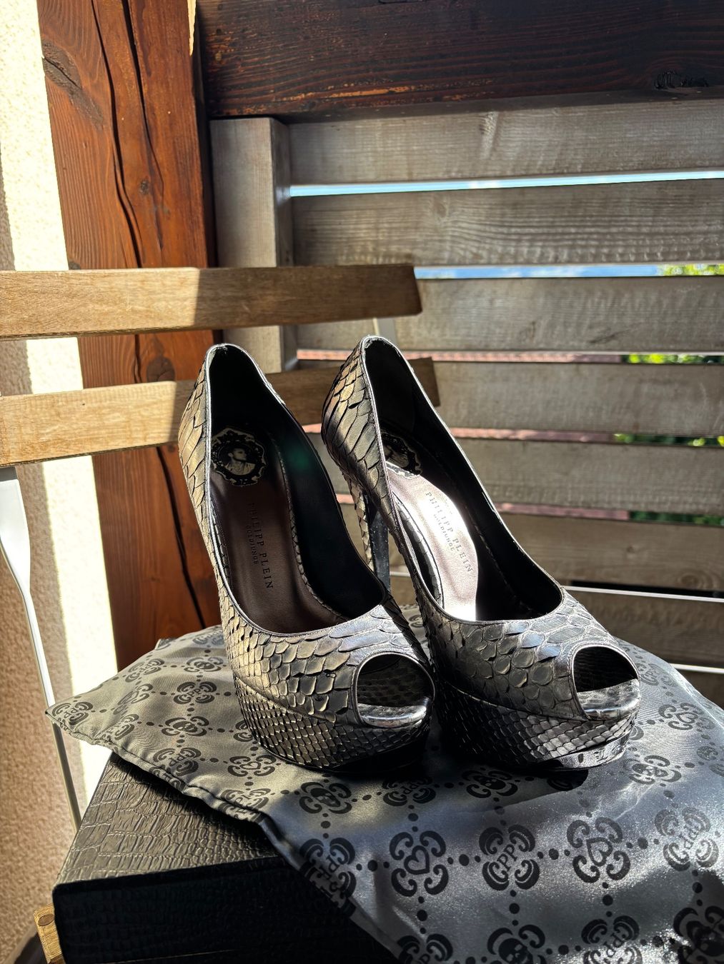 Philipp Plein Scarpe da donna: Philipp Plein High Heels Schlangenoptik – Usato da Blauen venduto da nin_2jbw