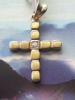 Edles Goldkreuz mit 1 Diamant 750 Gold