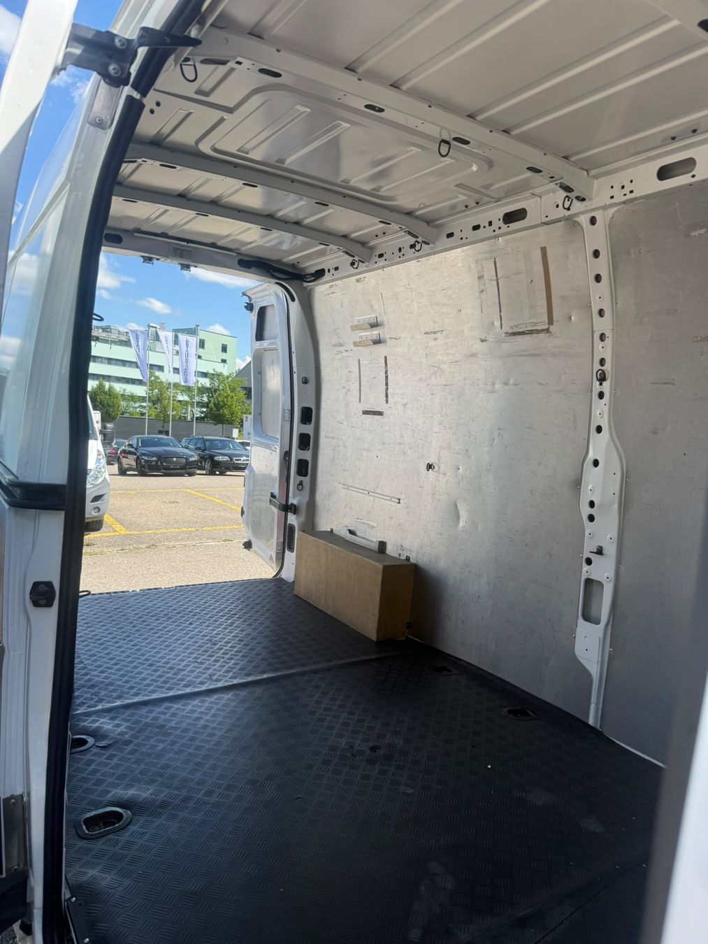 Renault Veicoli commerciali: Renault Master T35 L3H2 frisch MFK – Usato da Winterthur venduto da Bernantini 4