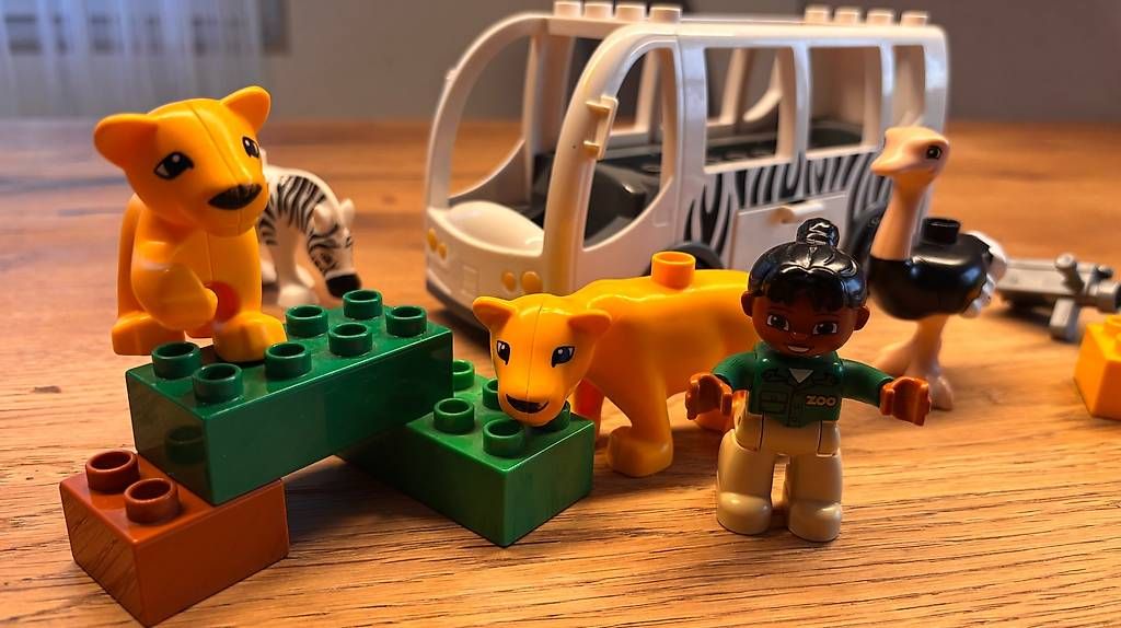 Lego Giocattoli: LEGO DUPLO 10502 - Safari Bus – Usato da Frauenfeld venduto da Renegade77 1