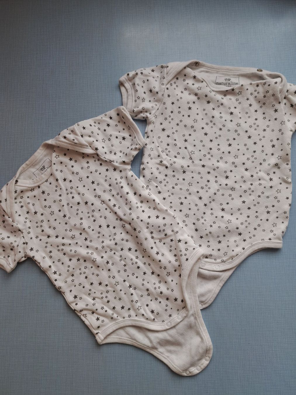 Lotti & Set di vestiti: Lots de 2 bodys T. 74/80 – Usato da Morges venduto da Fabien1989