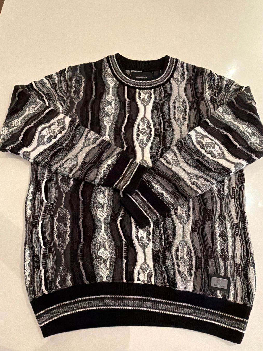 Carlo Colucci Pullover & Sweatshirts: Carlo Colucci Pullover, schwarz grau weiss, S – Neu (gemäss Beschreibung) aus Egg b. Zürich von d.t.t