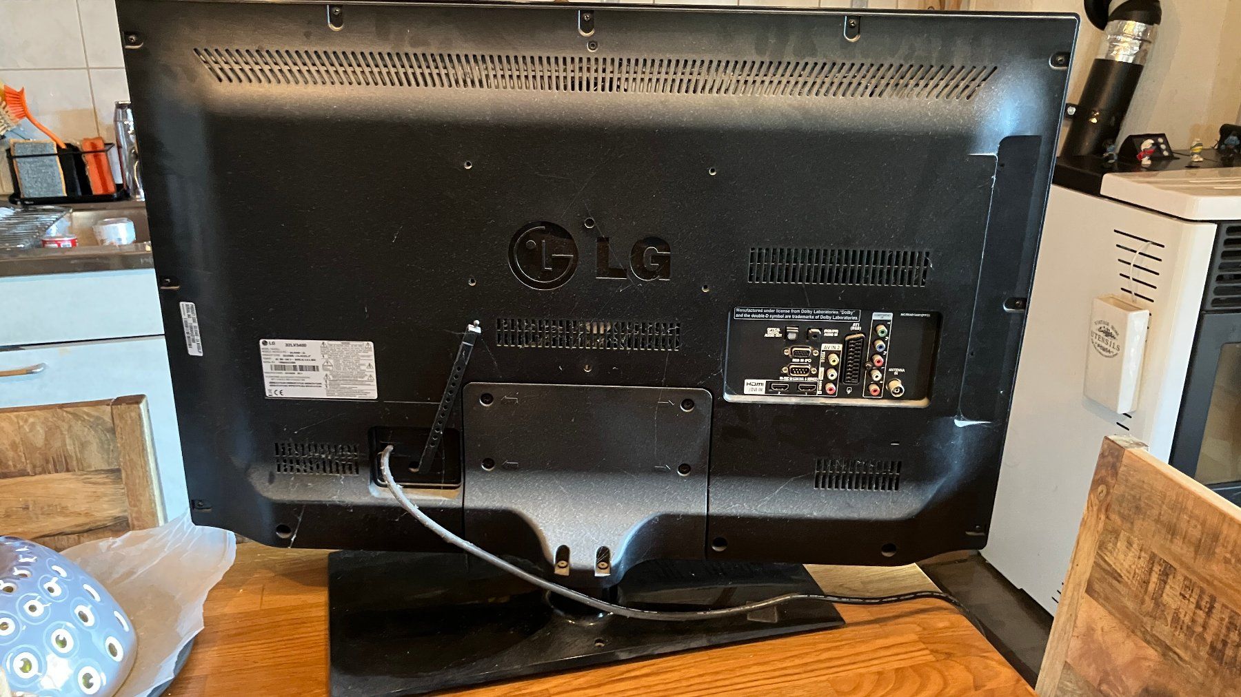 LG Televisori: Téléviseur LG 32LV3400 - ECRAN PLAT LCD LED – Usato da Ovronnaz venduto da LesBidochons 2
