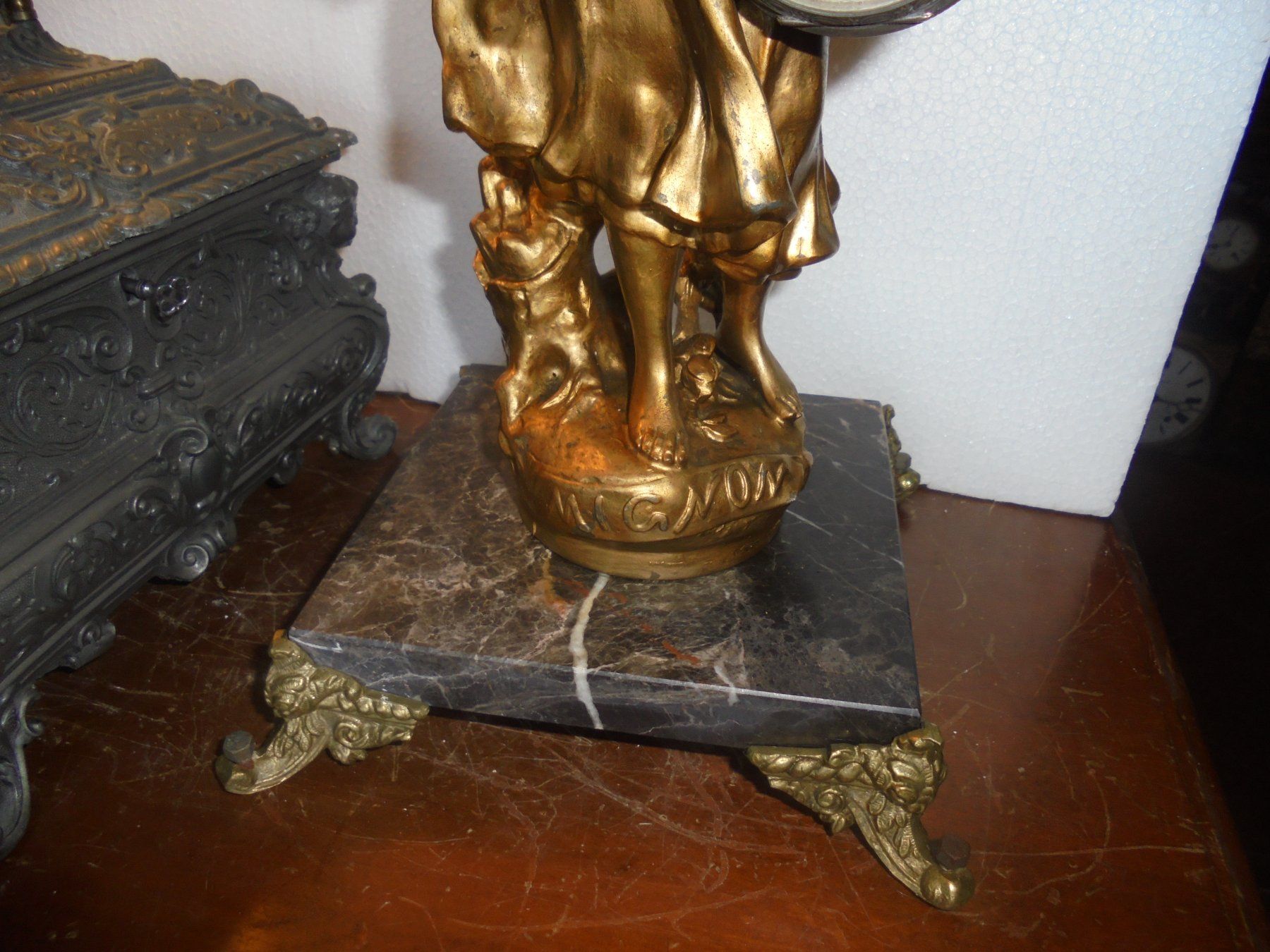 Altri accessori per orologi: Antike, grosse Figur als Taschenuhrenständer ca. 1930 – Usato da Camorino venduto da Hunpete 2