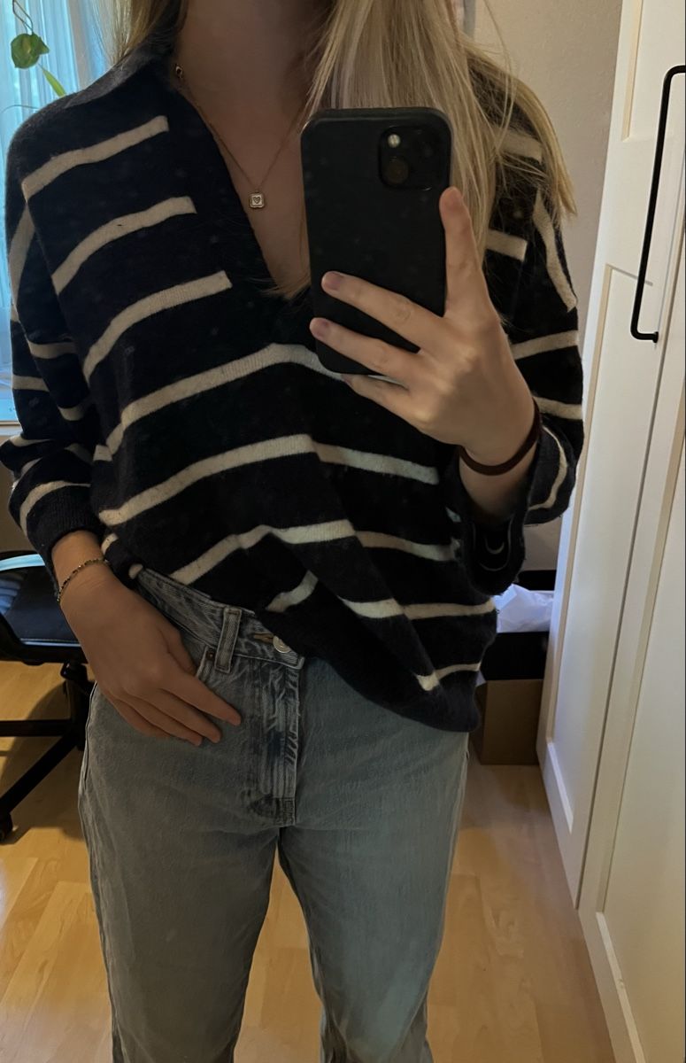 H&M Maglioni & Felpe: Pullover gestreift mit Kragen dunkelblau weiss M – Usato da Rombach venduto da sar_8wqy