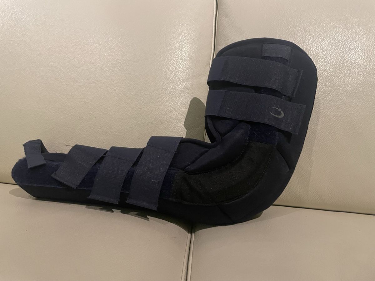 Attrezzature mediche: Omnimed Ellenbogen Schiene links – Usato da Basel venduto da amu_8n2j