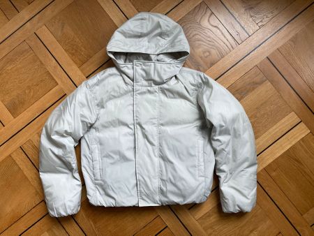 Uniqlo Daunenjacke Gr. S hellgrau, Neu, ungetragen, stylisch