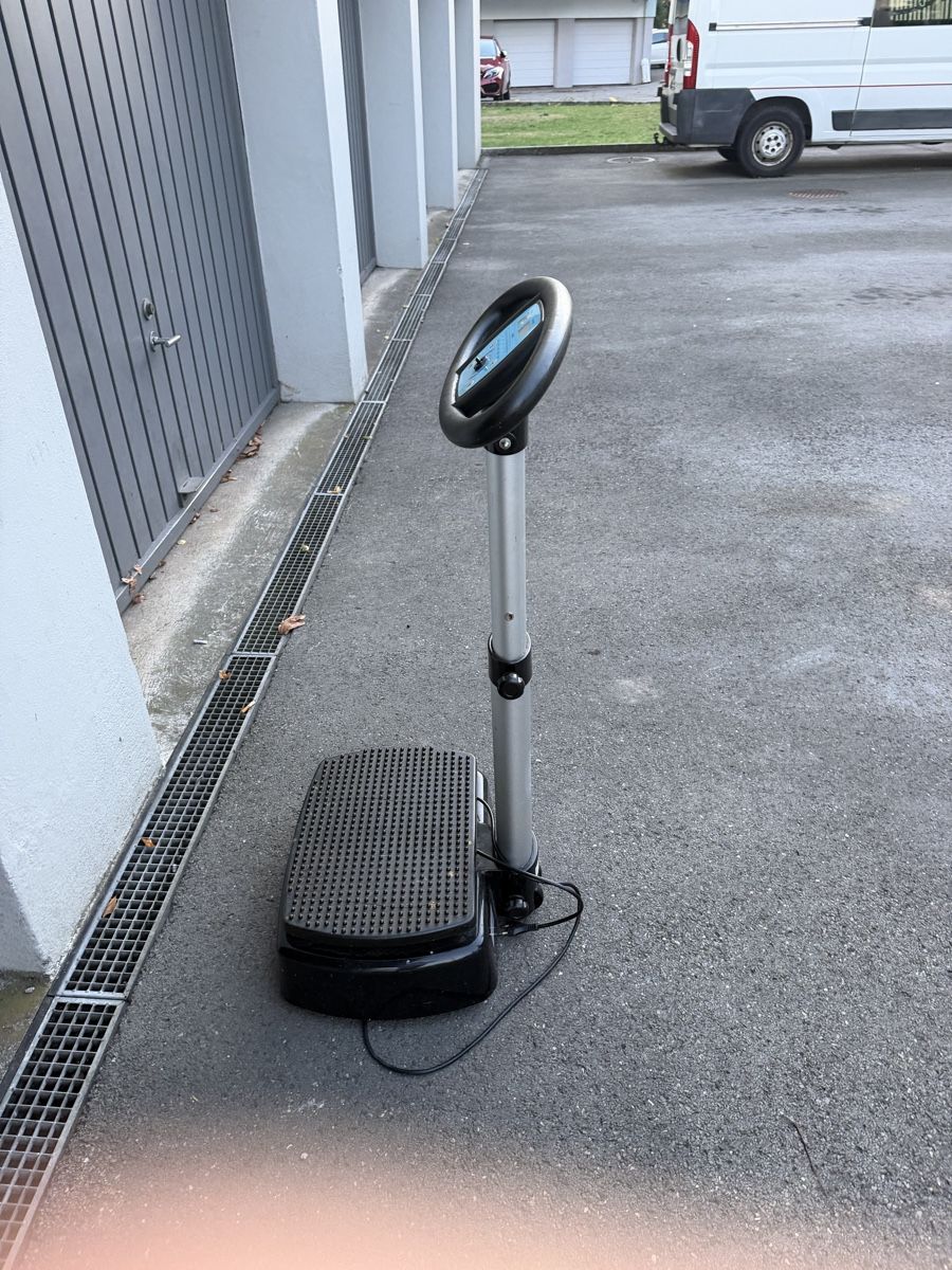 Massagegeräte: Fitness vibrations gerät – Gebraucht aus Gossau SG von sol_x8x8 1