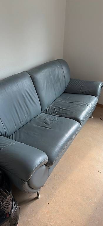 Sofas: Sofa – Gebraucht aus Zofingen von chr_ckv6