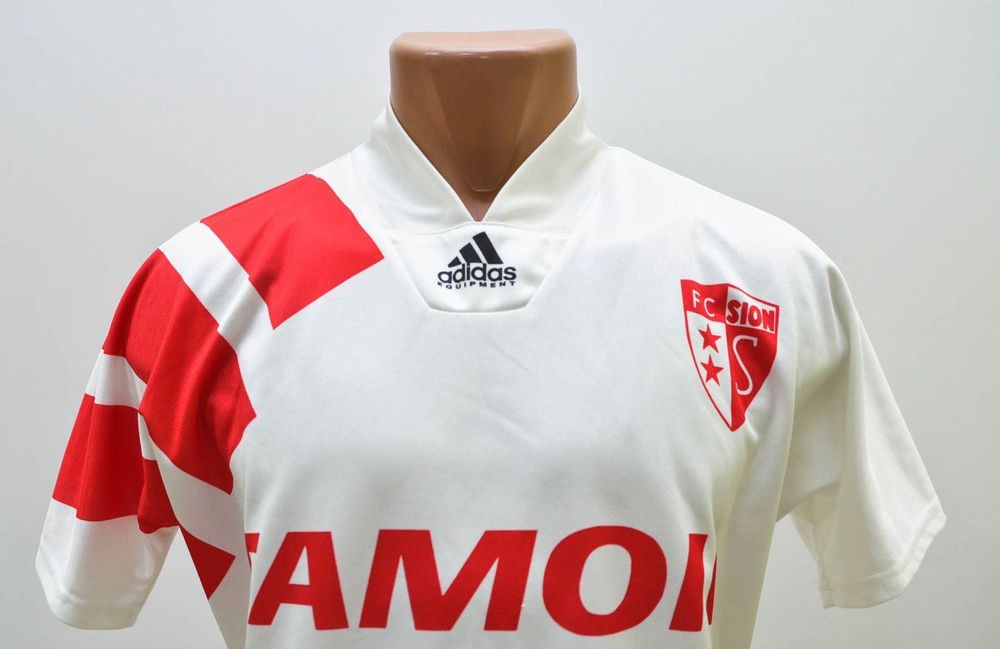 Maillot Domicile FC Sion 2014/2015, Taille L, Numéro 3 Ziegler, Porté Et Signé