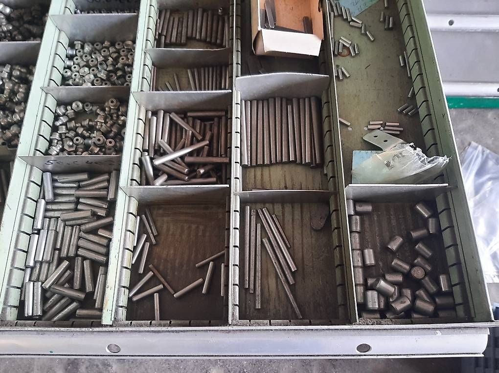 Altro per industria metallurgica: Lot div. Kleinteile – Nuovo (secondo la descrizione) da Münsingen venduto da sttech 4