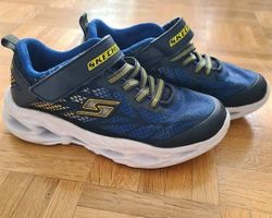 Skechers Schuhe Gr. 33