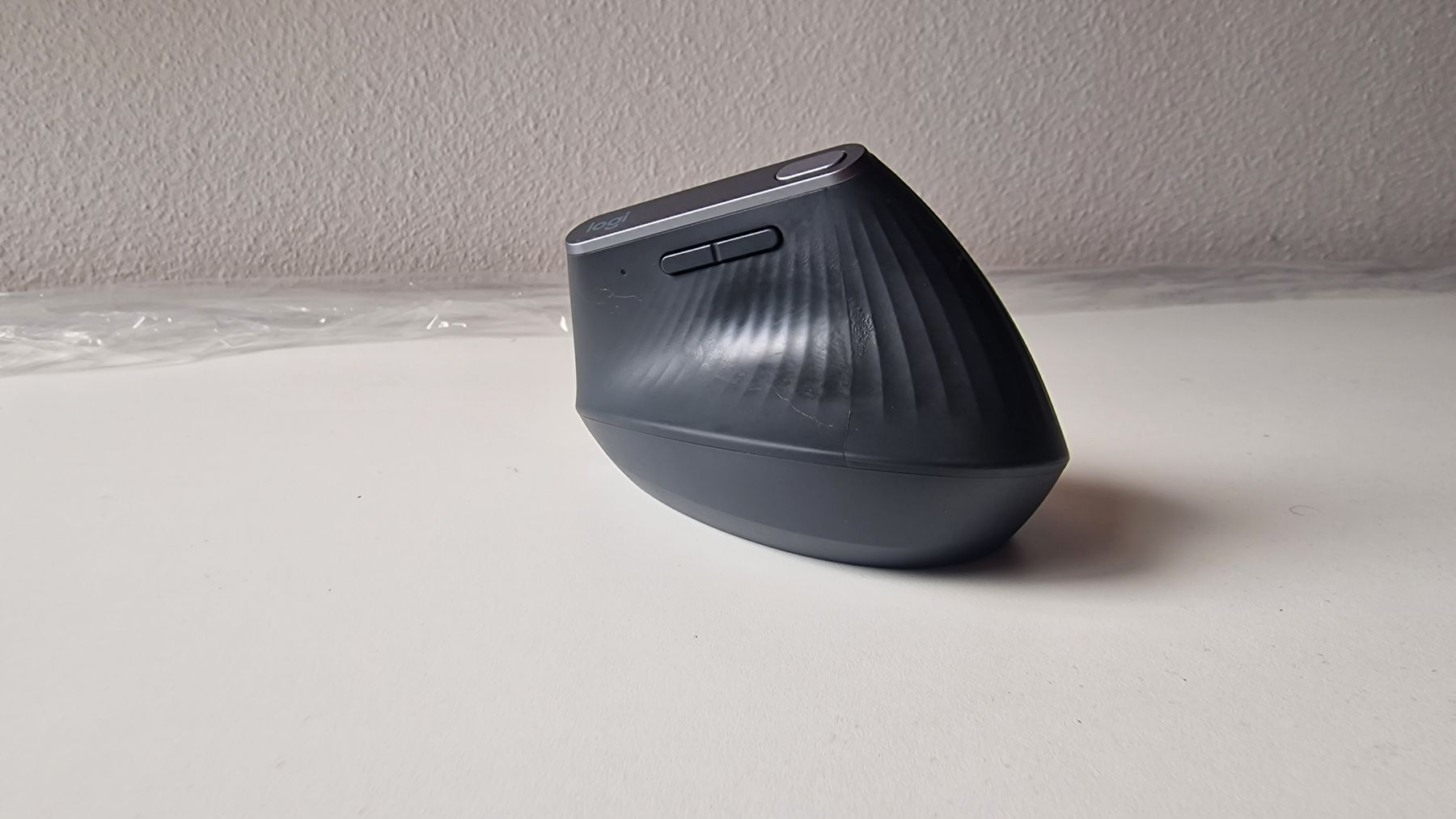 Logitech Maus: Logitech MX Vertical ergonomische Maus – Gebraucht aus Dättlikon von Richard 4