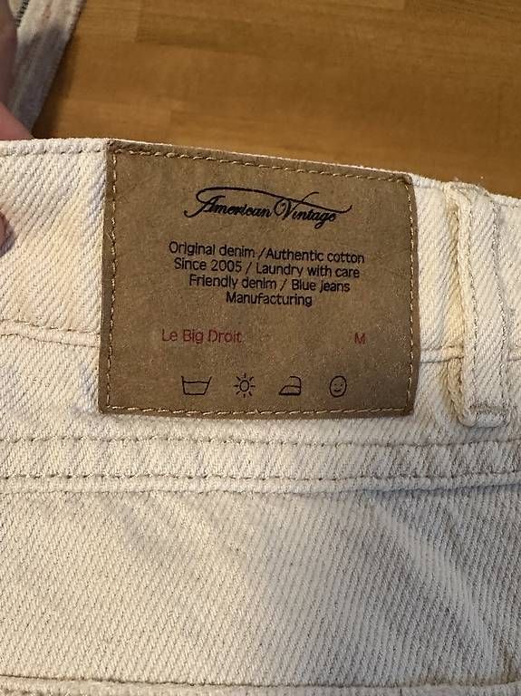 Pantalons: American Vintage Shorts – D'occasion à Basel par AnDeg 2