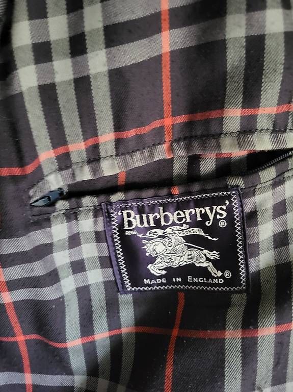 Jacken: Burberry Bomber Jacket Medium – Gebraucht aus Zürich von nikostr 2