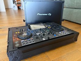 Pioneer XDJ RX3 Controller & Pioneer DJ Flightcase
