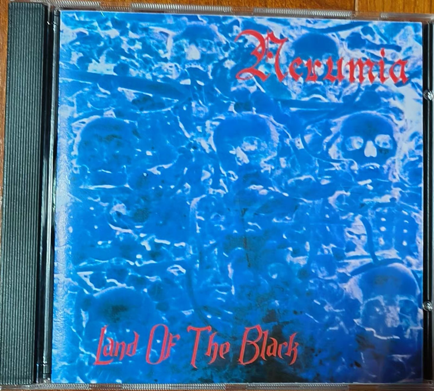 CDs: Nerumia - Land of The Black CD – Neu und originalverpackt aus Mont-sur-Lausanne von Scualscual