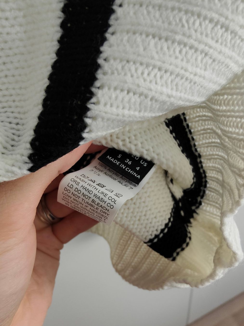 Maglioni & Felpe: Pullover / Strickpullover - Grösse S – Nuovo e nell'imballaggio originale da Rickenbach b. Wil venduto da VeryLovelyThings 4