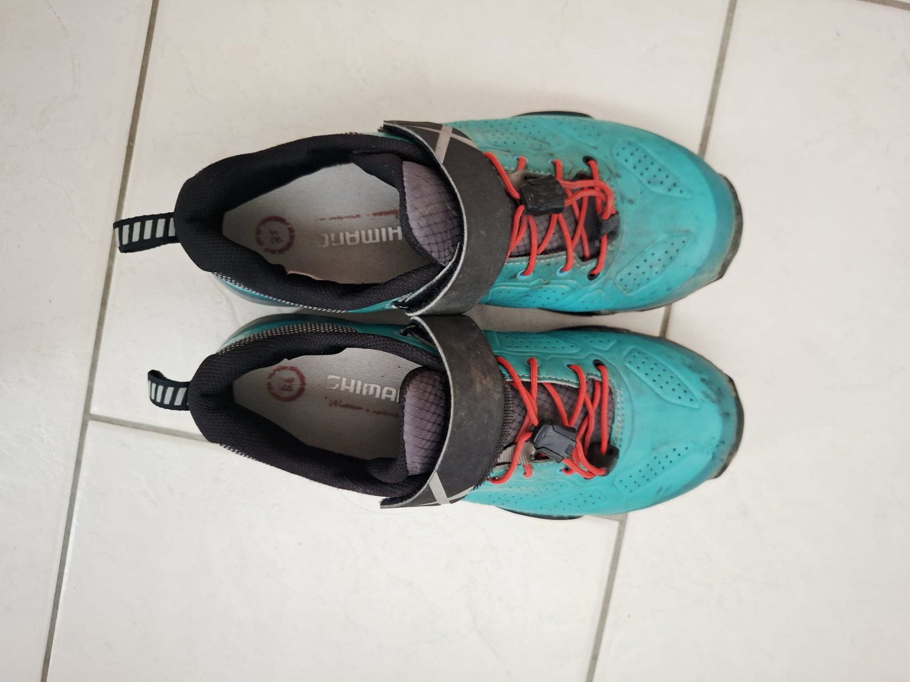 Shimano Scarpe da donna: Bike-Schuhe mit Klick – Usato da Lachen SZ venduto da IRCOROJA