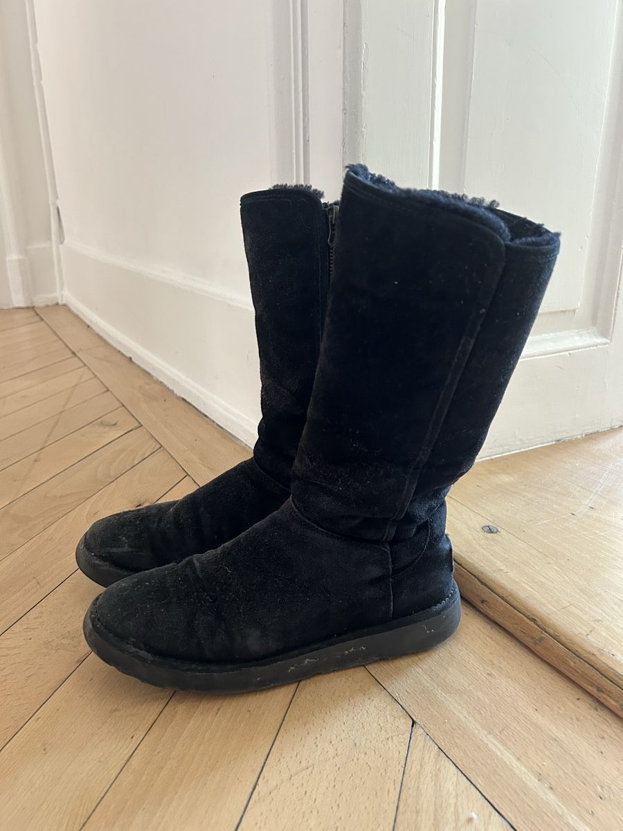 Ugg Damenschuhe: warm ugg boots – Gebraucht aus Chur von valico