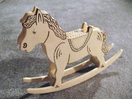 Schaukel Pferd Deko Spiel Pferdchen Rössli Pappelholz B)