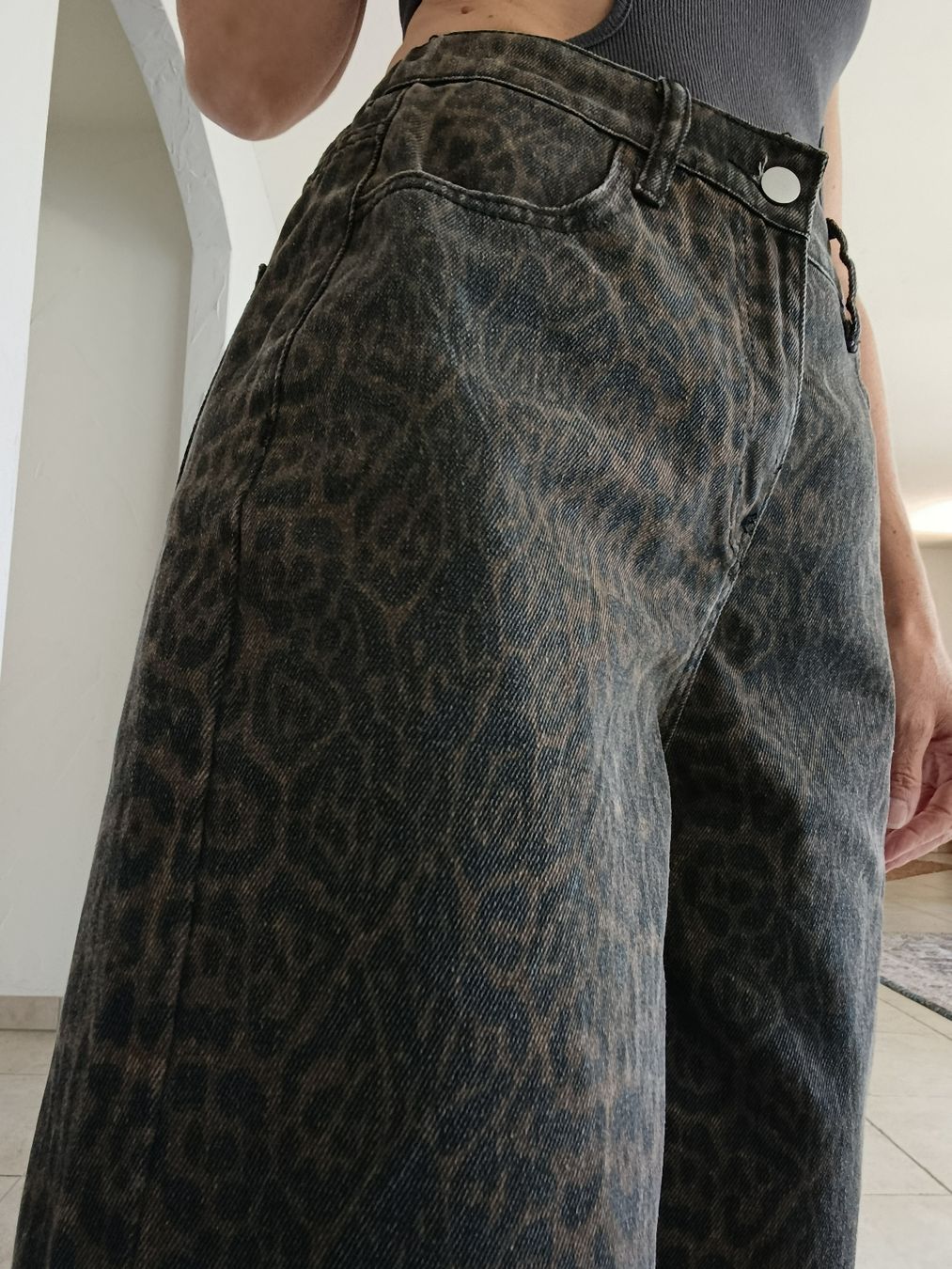 Pantaloni: SHORT LÉOPARD S – Nuovo (secondo la descrizione) da Sierre venduto da shirley04 1