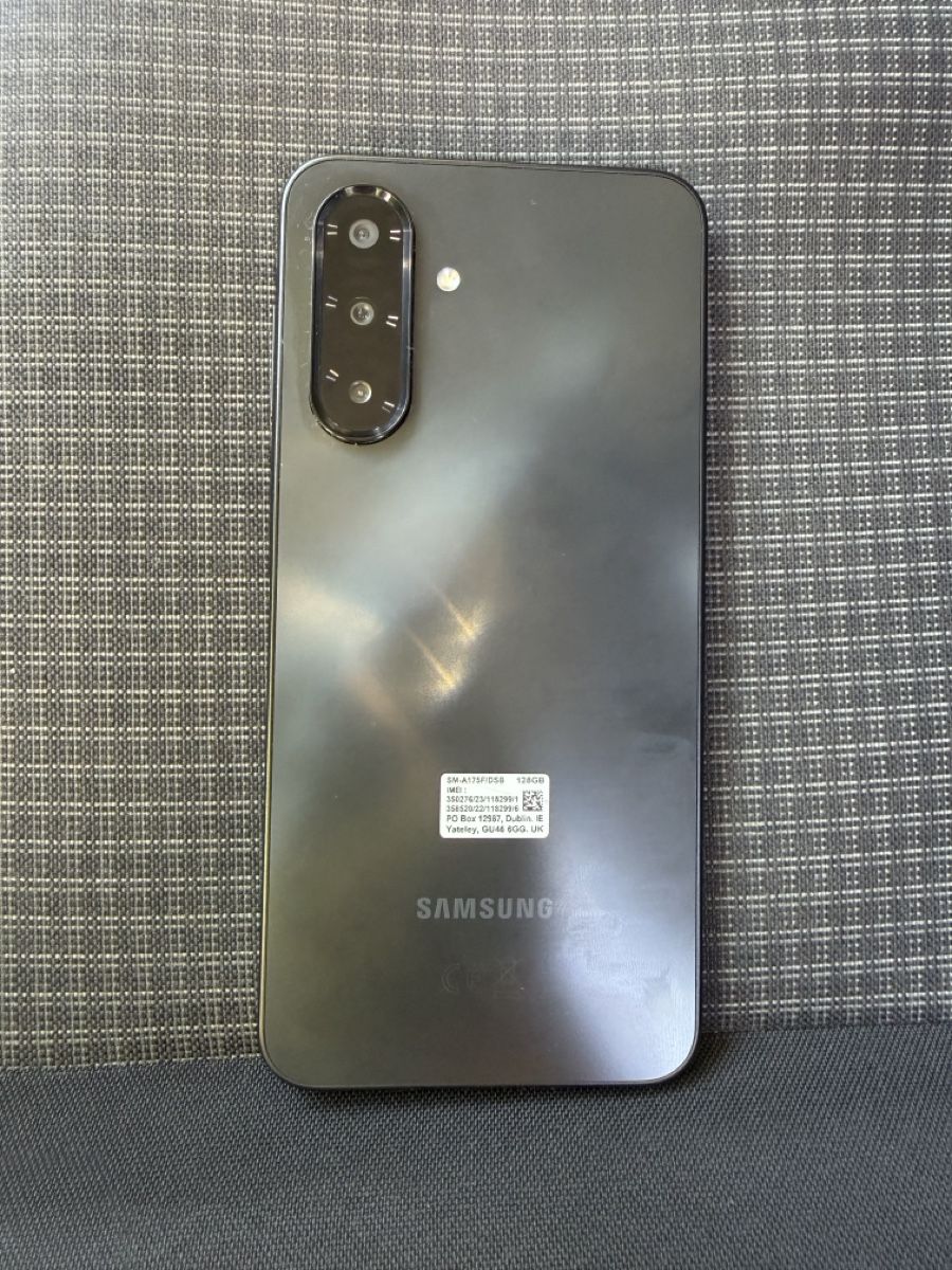 Samsung Handys / Smartphones: Galaxy A17 NEU – Gebraucht aus Zürich von Fce_2n7c 1