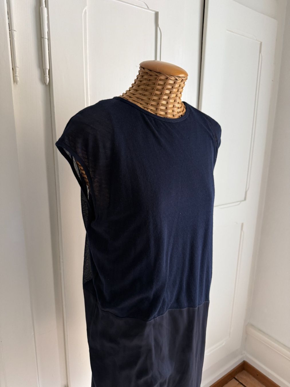 Mango Kleider: MANGO - Kleid dunkelblau elegant M – Gebraucht aus Zürich von Diazaio 1