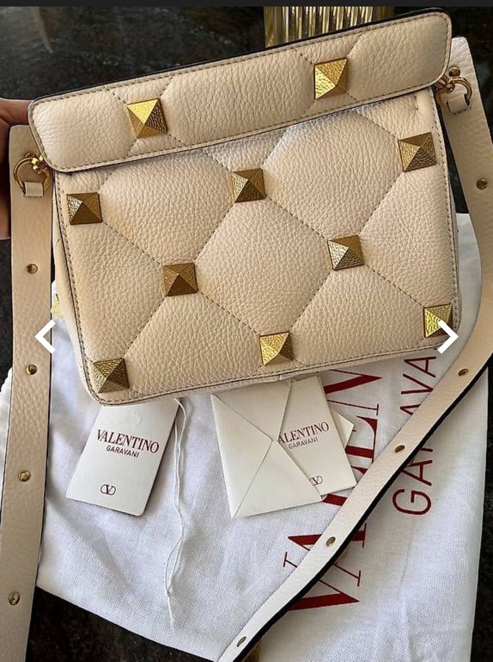 Valentino Taschen für Damen: Valentino Garavani sac Romanstud Médium – Neu und originalverpackt aus Sion von Jeannine10 2