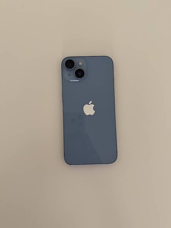 Telefoni cellulari / Smartphones: iPhone 14 Blau 128 GB – Usato da Olten venduto da leoniee290118