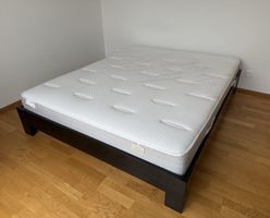 Bett 160x200 cm inkl. Matratze und Lattenrosten