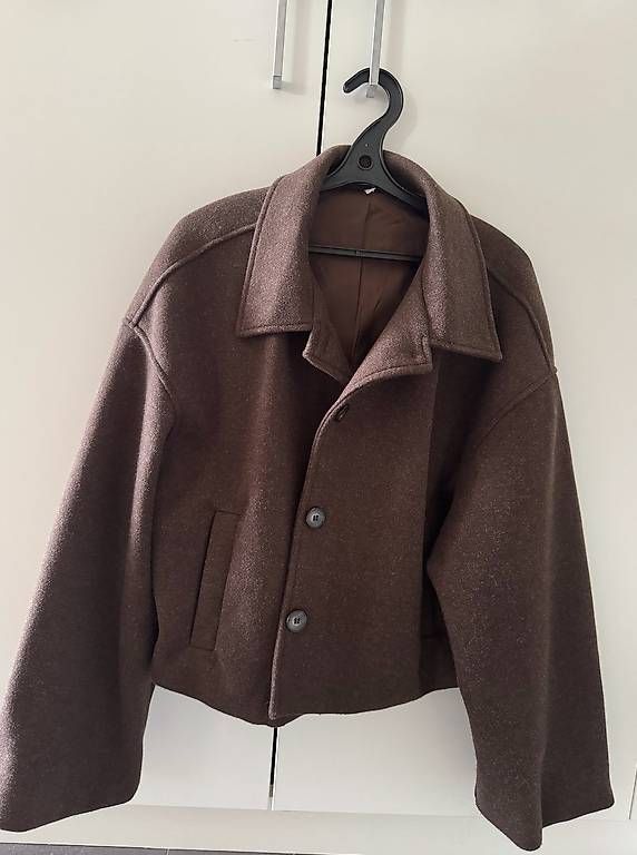 Cappotti: Brown Oversized Short Coat  Size L – Usato da Lausanne venduto da ais_yxt8