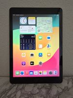 iPad 6e génération 9.7", 128 Go, Wi-Fi, iPadOS 17