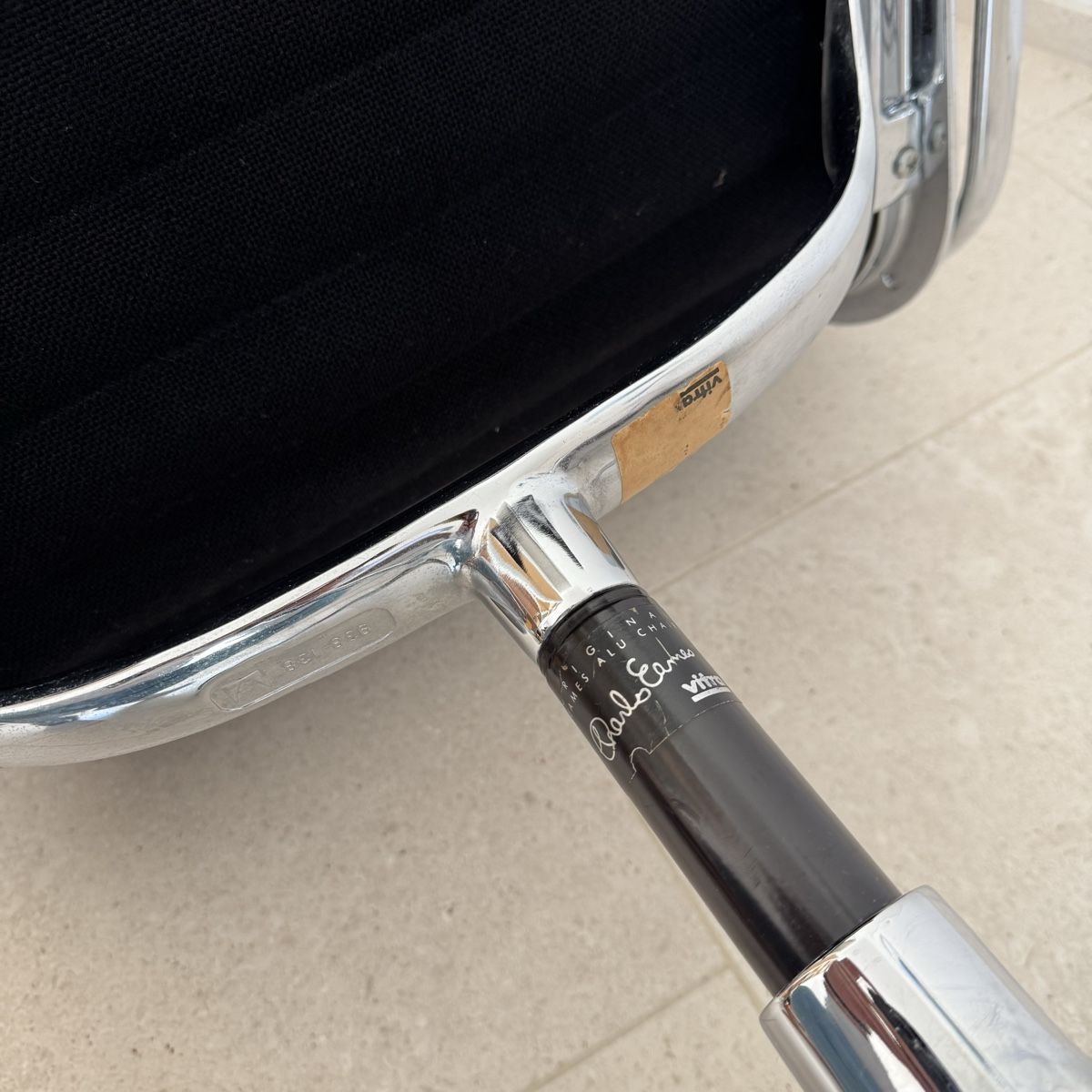 Vitra Sedie: Vitra EA 108 Eames Aluminium Chair Hopsak – Usato da Zürich venduto da Fontana101 6