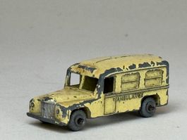 GB- Lesney Krankenwagen beige